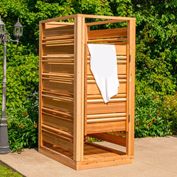 LeisureCraft Dundalk Cloudburst Outdoor Shower - Clear Red Cedar