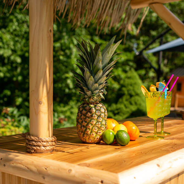 LeisureCraft CT Southern Fantasy Tiki Bar